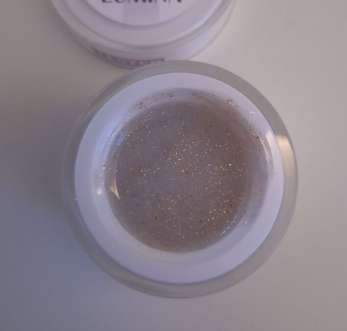 builder gel lumina foto
